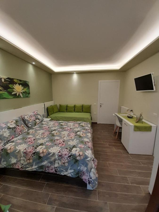 L'Oasi Di Venere Bed And Breakfast Caserta Eksteriør bilde